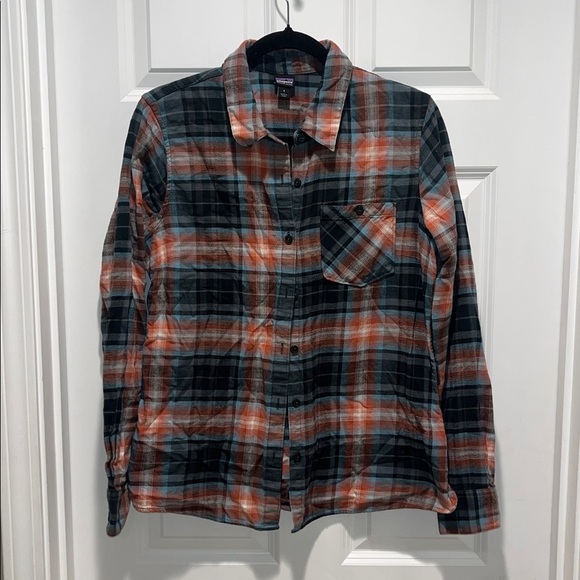Patagonia Women’s Heywood Flannel Shirt - Picture 2 of 9